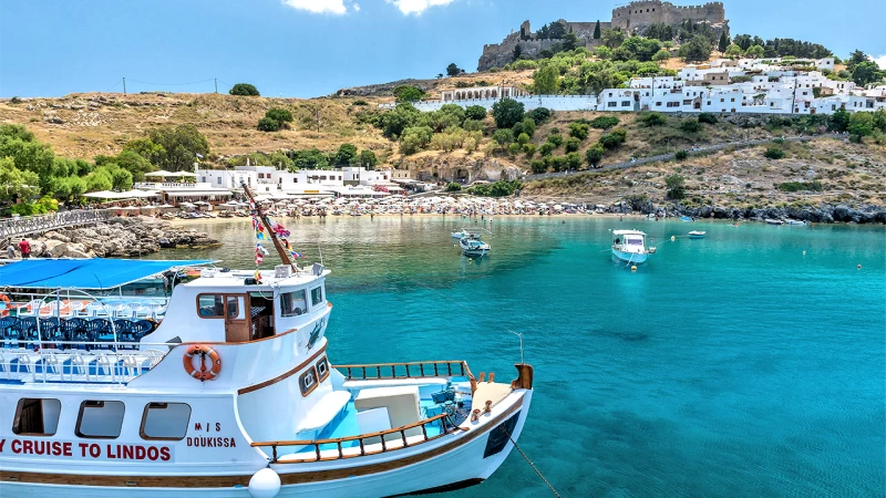 Sortie en bateau vers le village de Lindos